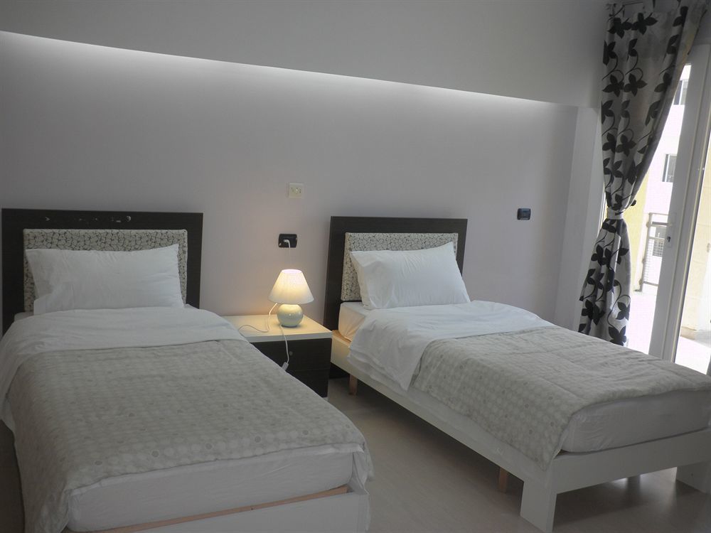 Hotel Albion Durres Exterior photo