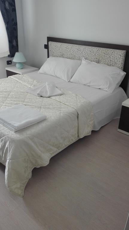 Hotel Albion Durres Exterior photo